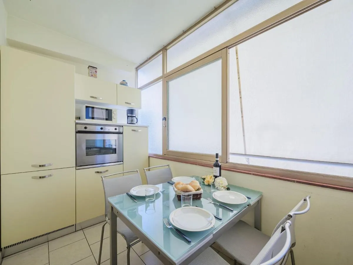 Apartment Dei Fiori By Interhome Lido di Camaiore